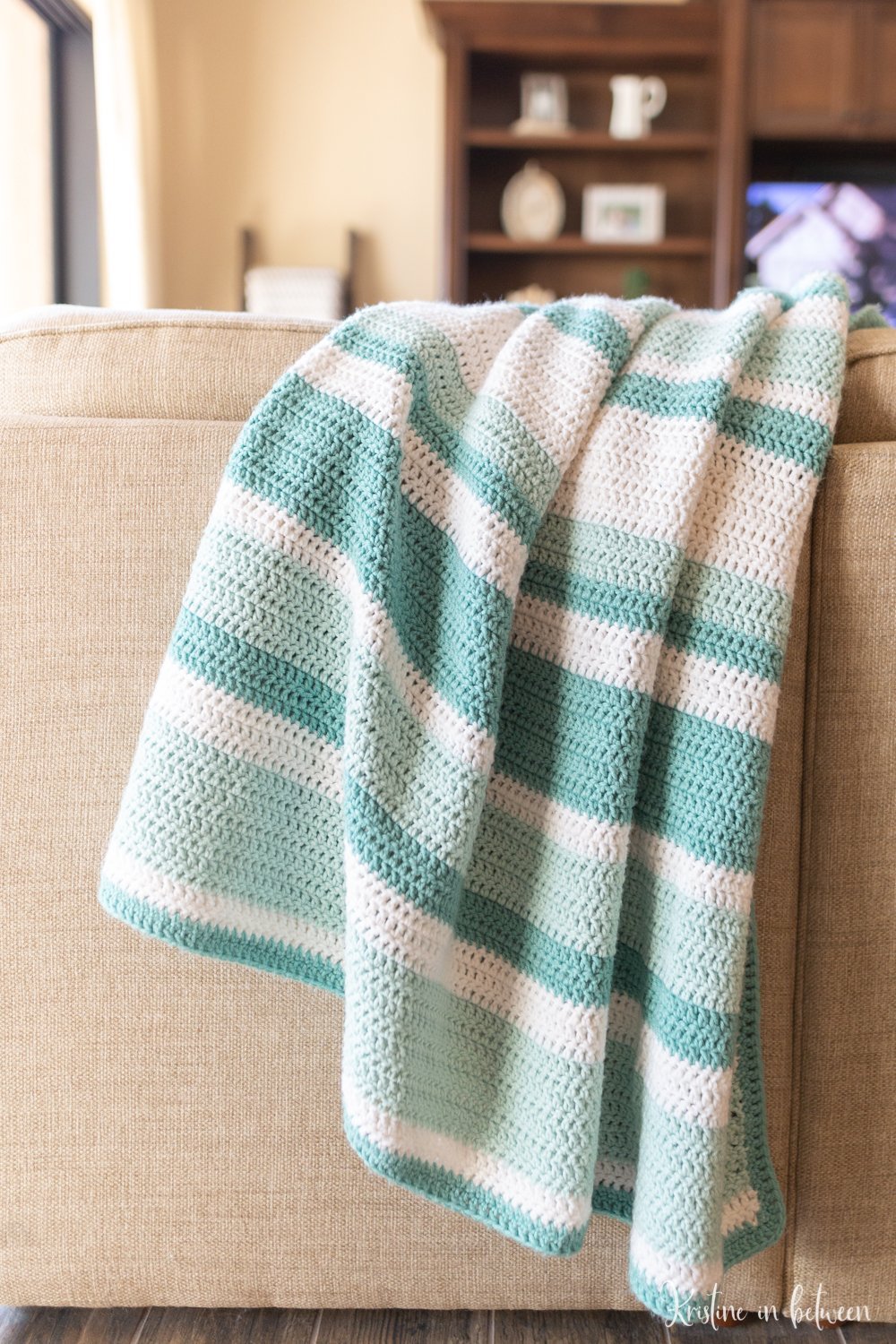 9 Easy Crochet Blanket Patterns (Perfect for Beginners!)