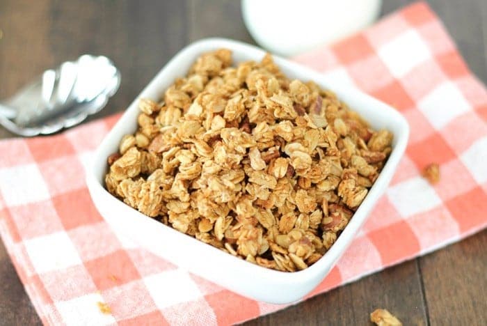 This crunchy pumpkin granola with pecans is the perfect way to start a fall morning! It's delicious in a bowl with milk or on top of Greek yogurt.