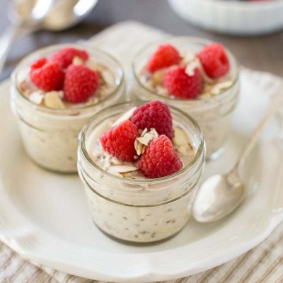 A delicious whole food recipe for overnight vanilla oats. They make a wholesome and nutritious breakfast!