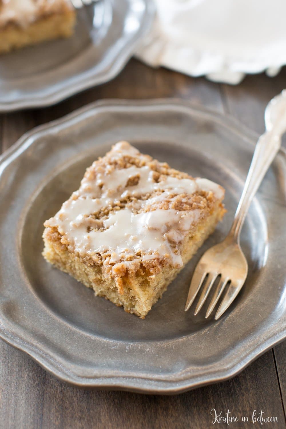 You'll love this quick and easy banana crumb cake!