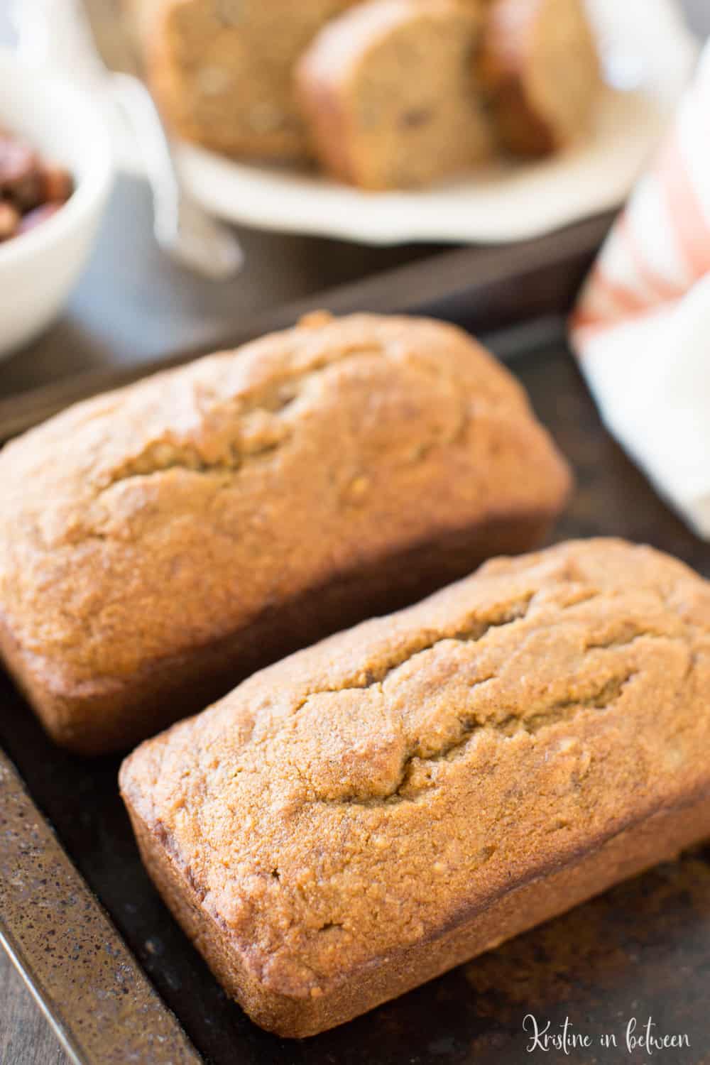 This pumpkin pecan banana bread is perfect for fall!