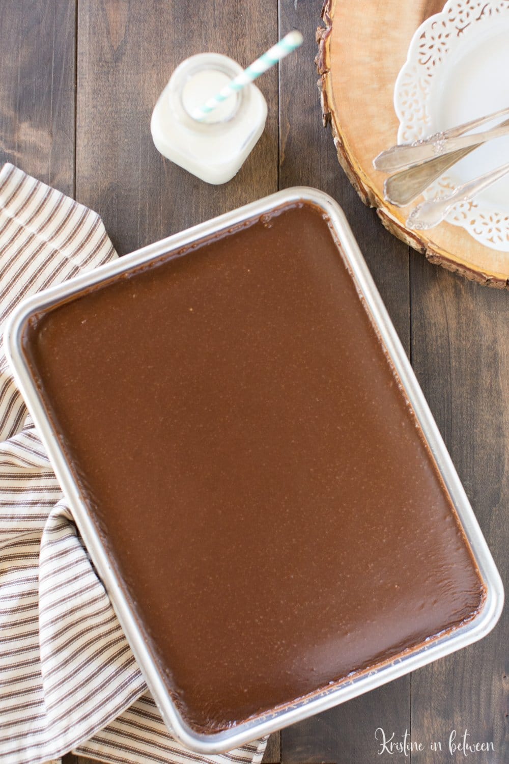 Is there anything more delightful than a soft, warm, chocolatey Texas sheet cake? No, I don't think so either! And even better, this small-batch recipe makes only a quarter of a sheet cake!