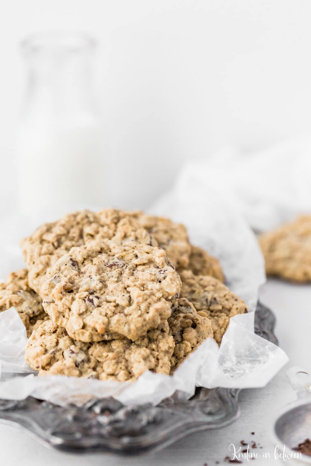 The very best traditional thick and chewy oatmeal dark chocolate chunk cookies!